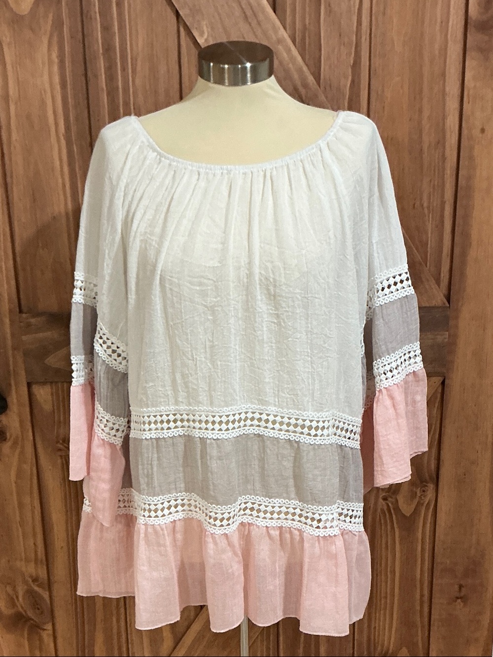 Kaktus White and Light Pink Crochet-Trim Peasant blouse